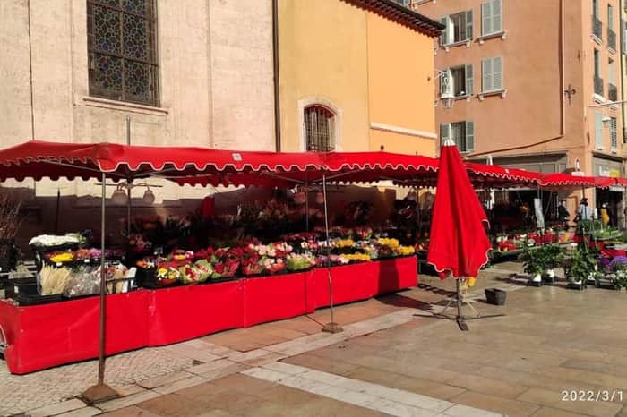 Cours Lafayette market terraces