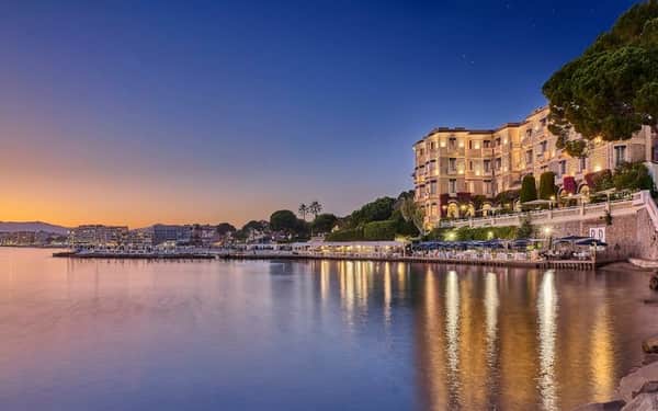 Hôtel Belles Rives: Se admiten gatos hotel in Antibes