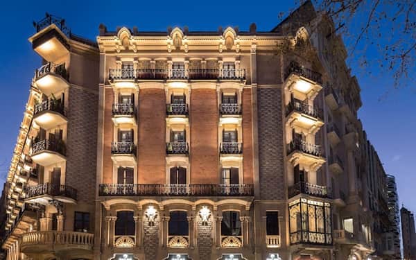 Monument Hotel