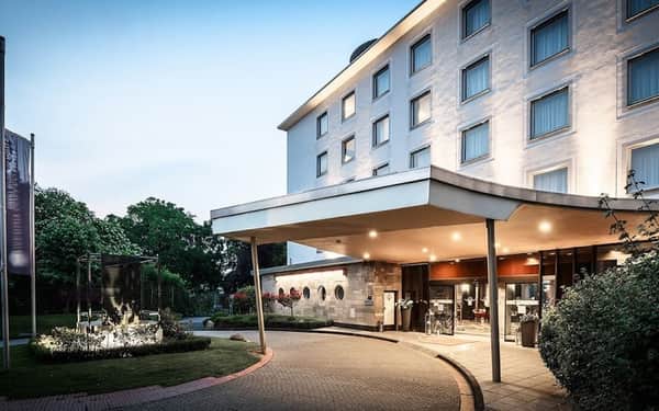 AMERON Bonn Hotel Königshof: Cat-friendly hotel in Bonn