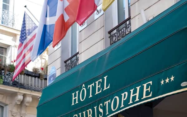 Hôtel Le Saint Christophe: Cat-friendly hotel in Carcassonne