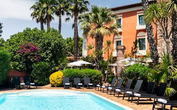 Hôtel l'Aréna: Se admiten gatos hotel in Fréjus