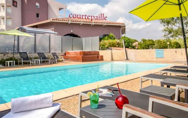ibis Styles Fréjus Saint Raphaël: Se admiten gatos hotel in Fréjus