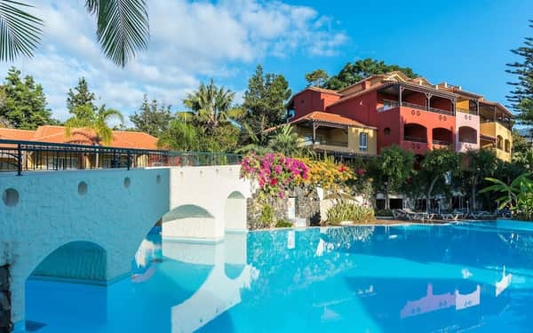 Pestana Village Garden Hotel: Cat-friendly hotel in Funchal