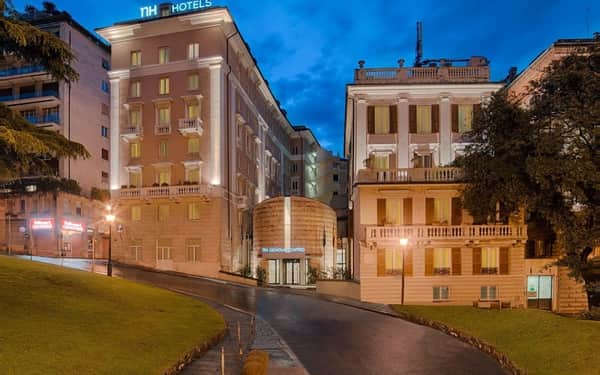 NH Genova Centro: Cat-friendly hotel in Genoa