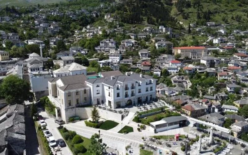 Hotel Fantasy: Chats acceptés hotel in Gjirokastër