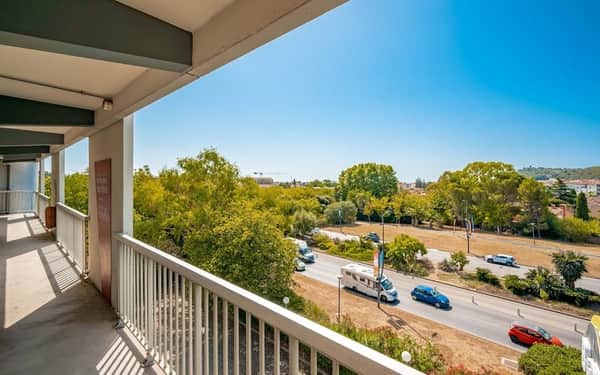 B&B Hôtel Hyères: Se admiten gatos hotel in Hyères