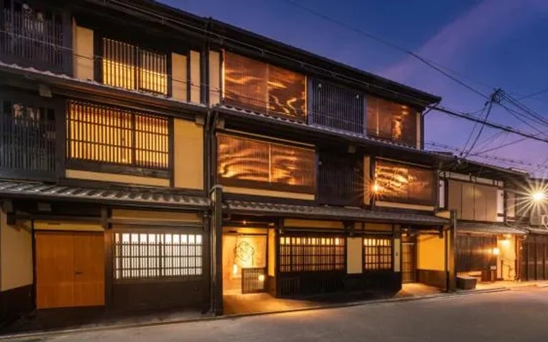 Nazuna Kyoto Nishi Honganji: Chats acceptés hotel in Kyoto