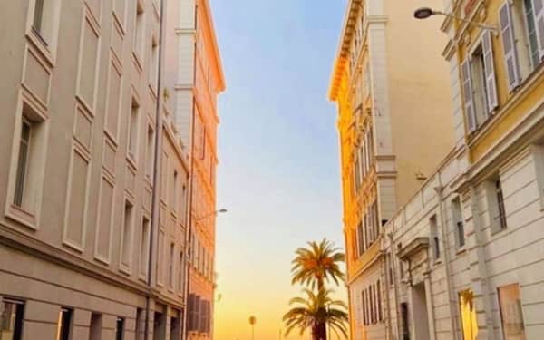 Endless Stunning Mediterranean Sea Views Promenade Des Anglais: Beach Access hotel in Nice