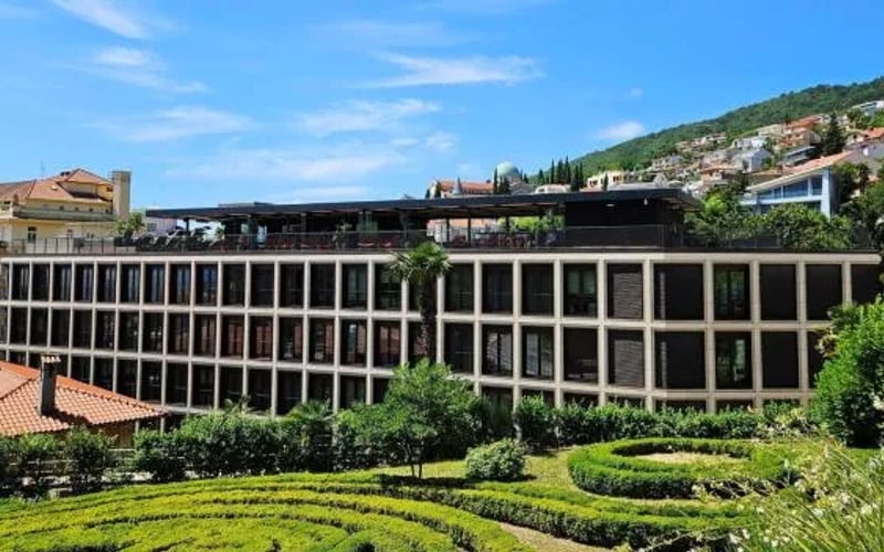 Keight Hotel Opatija, Curio Collection By Hilton: Chats acceptés hotel in Opatija