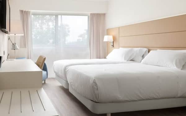 NH Pamplona Iruña Park: Dog-friendly hotel in Pamplona