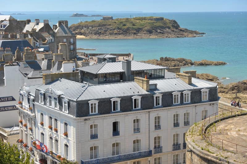 Hôtel France et Chateaubriand: Accès à la plage hotel in Saint-Malo