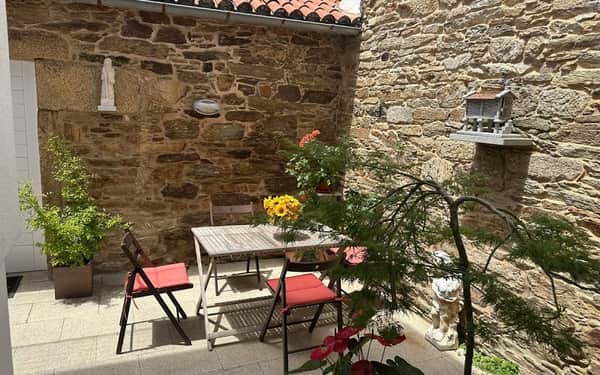 Casa Anglicana del Peregrino / Pensión Santa Cristina: Se admiten gatos hotel in Santiago de Compostela