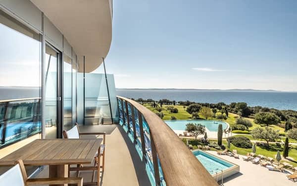 Falkensteiner Hotel & Spa Iadera: Acceso a la playa hotel in Zadar